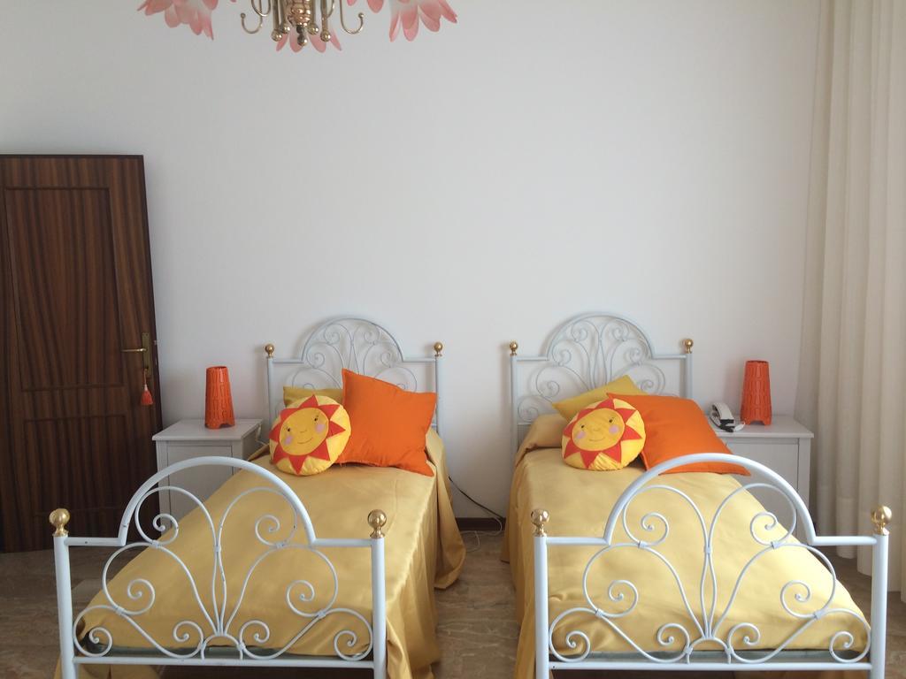 B&B Soleluna Massa Fiscaglia Экстерьер фото