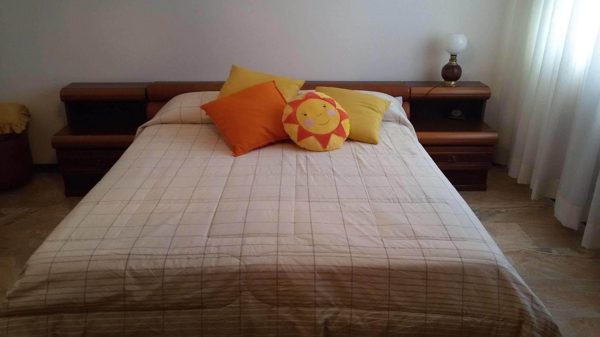 B&B Soleluna Massa Fiscaglia Экстерьер фото